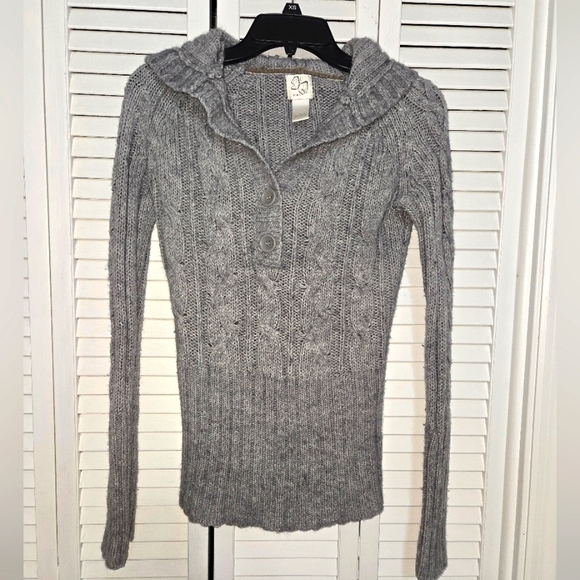 Juniors Women's sz S Hooded Cable Knit Sweater - Picture 1 of 12